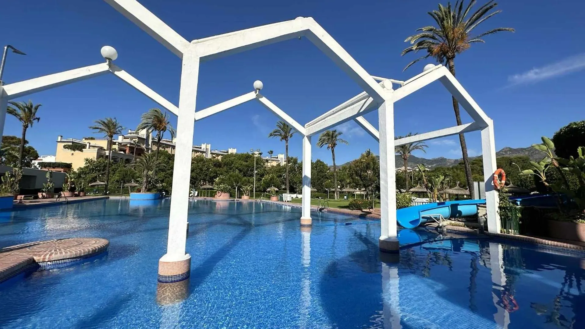 Апартаменты Luxury Frontal Al Mar Benalbeach Бенальмадена Испания