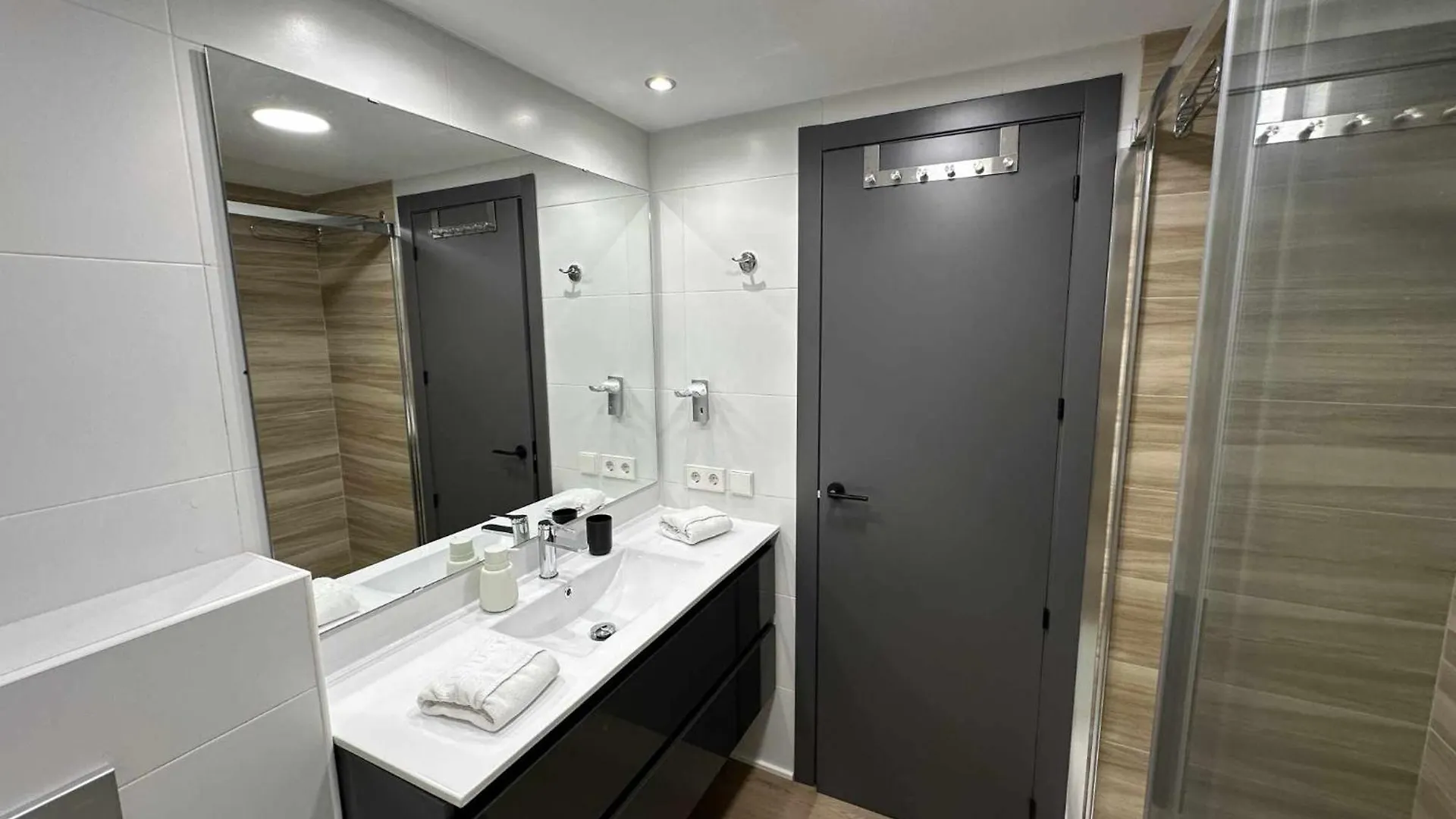 Апартаменты Luxury Frontal Al Mar Benalbeach Бенальмадена